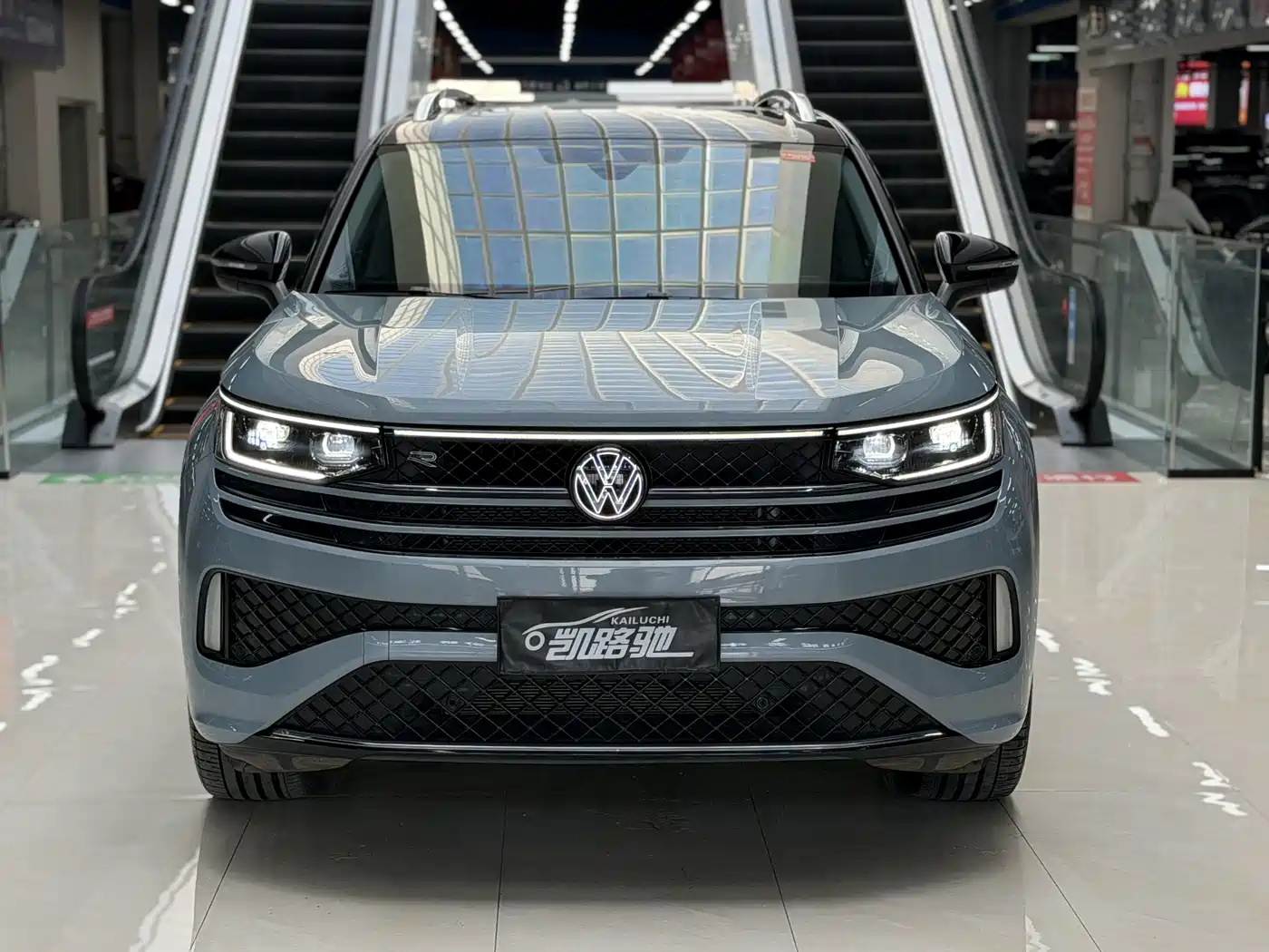 Volkswagen Talagon 2023 380TSI 4WD R-Line Touring Edition фото 2