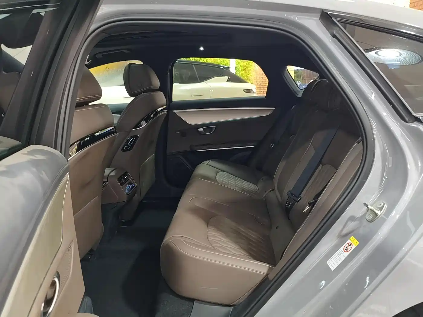 BYD Han 2025 2025 DM-i 125KM Honor