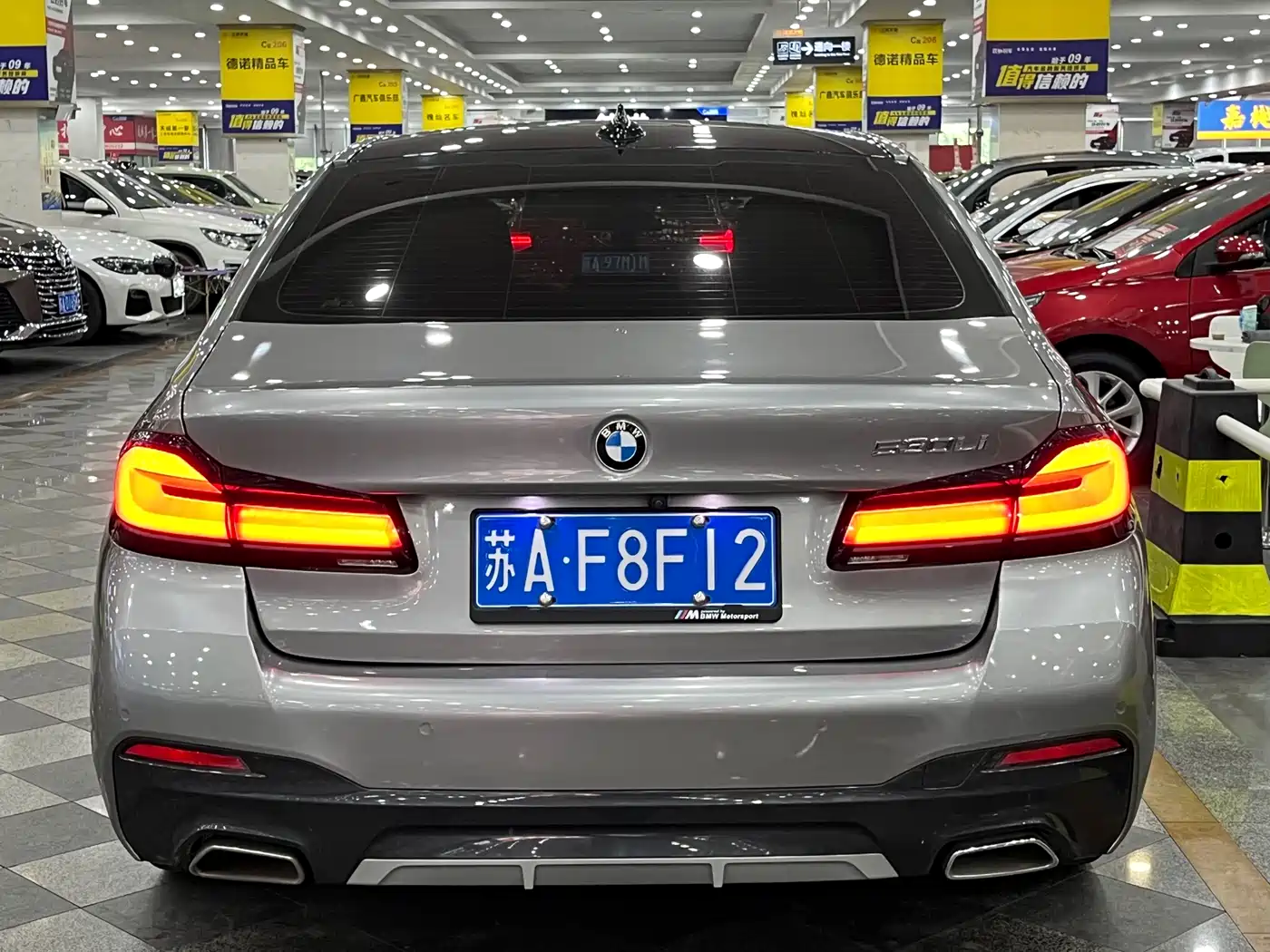 BMW 5 Series 2023 530Li Leading M Sport Package фото 4