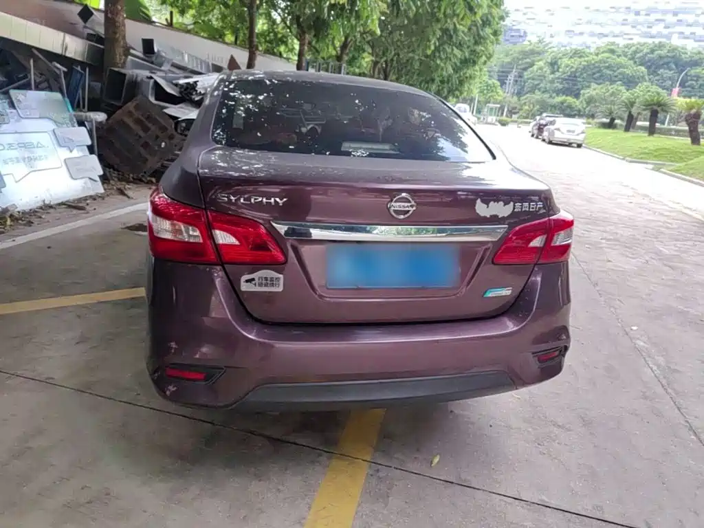 Фото 6 - Nissan Sylphy