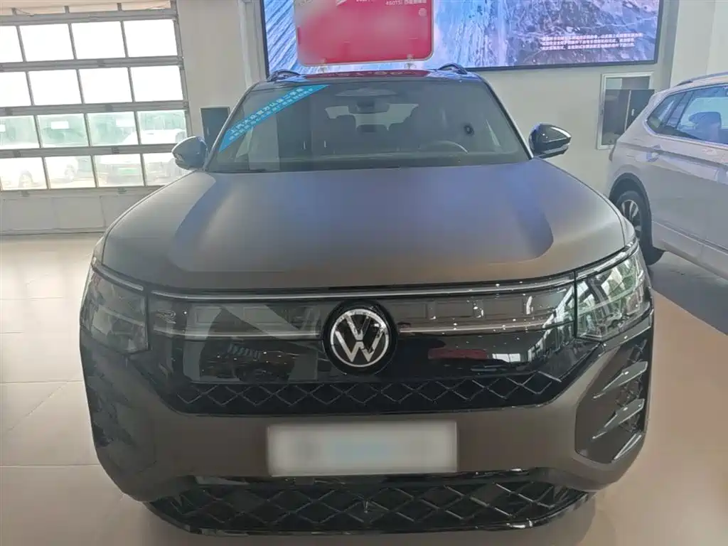 Volkswagen Teramont 2025 Teramont Pro 450TSI 4WD Summit Edition фото 3