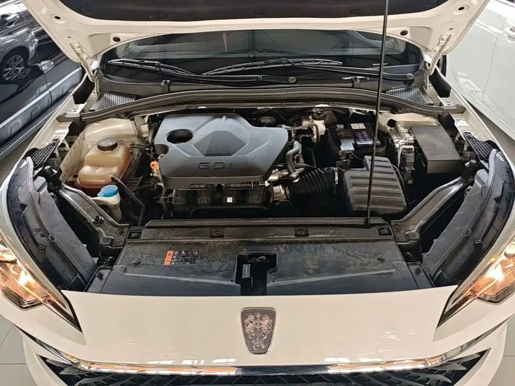 Фото 20 - Roewe i5