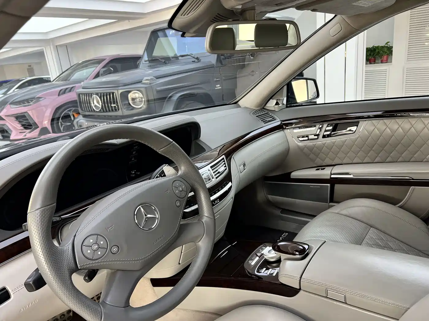 Mercedes-Benz S-Class AMG 2010 AMG S 65 фото 6