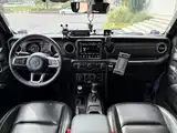 Фото 9 - Jeep Gladiator