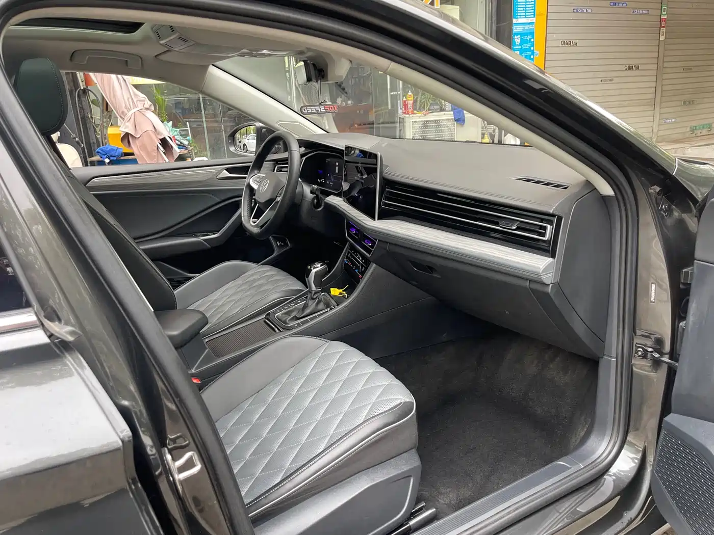 Фото 9 - Volkswagen Sagitar