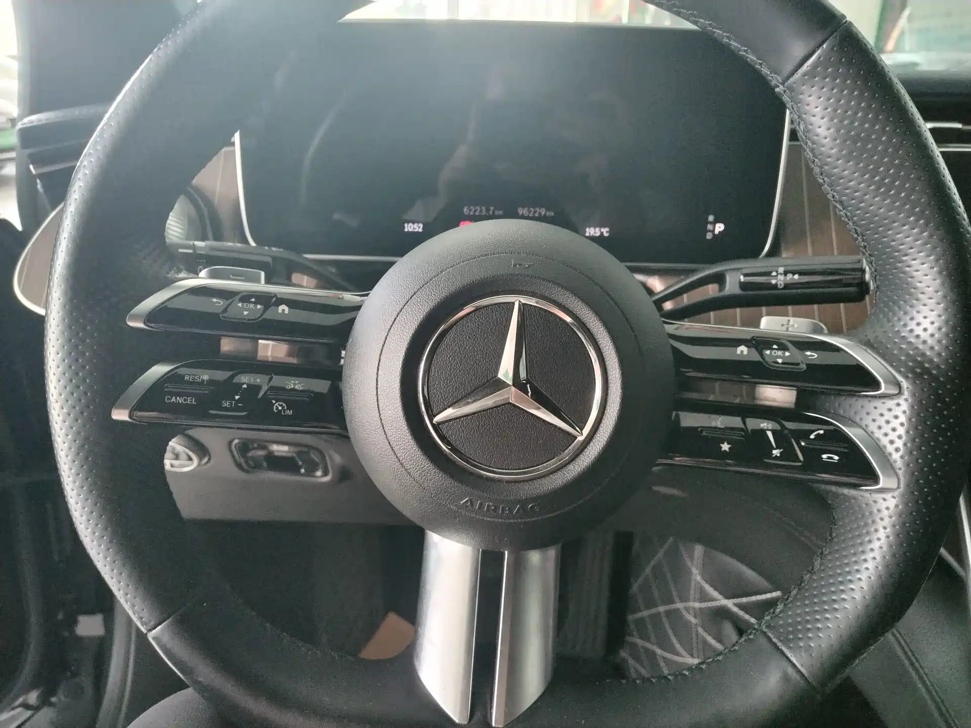 Фото 7 - Mercedes-Benz EQE