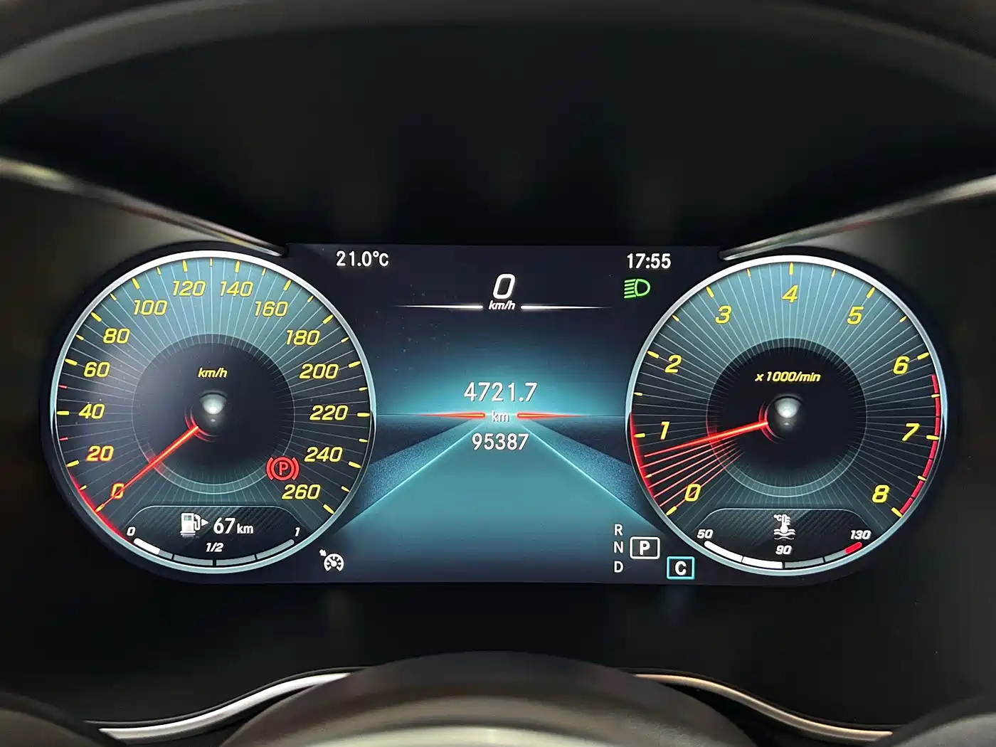 Mercedes-Benz GLC 2020 Facelift GLC 260 L 4MATIC Luxury фото 18