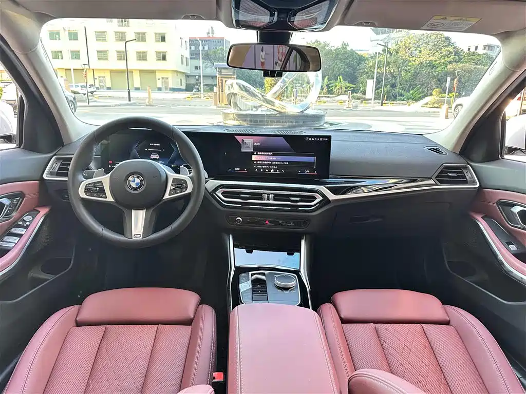 BMW 3 Series 2024 320Li M Sport Package фото 9