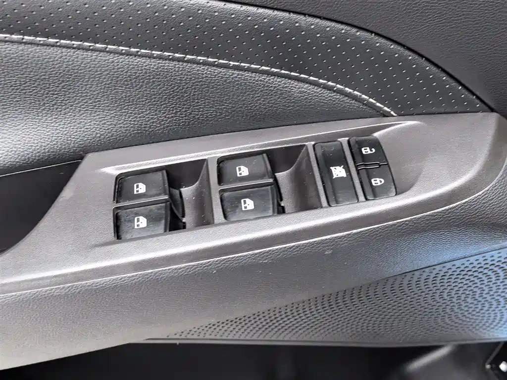 SAIC MAXUS CHASE G50