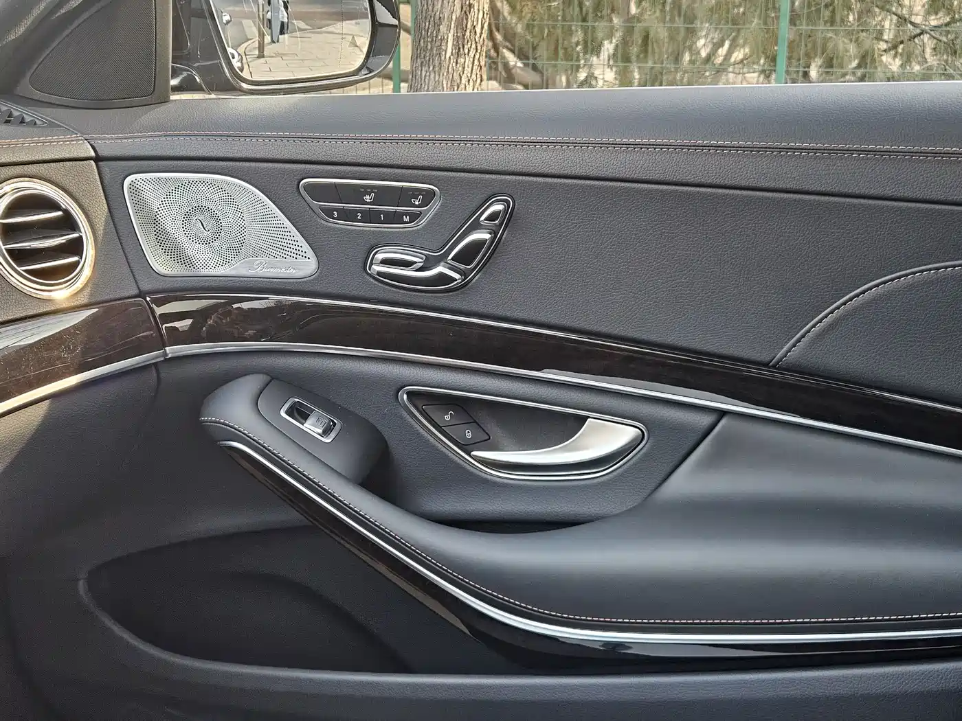 Mercedes-Benz Maybach S-Class 2019 S 450 4MATIC фото 16