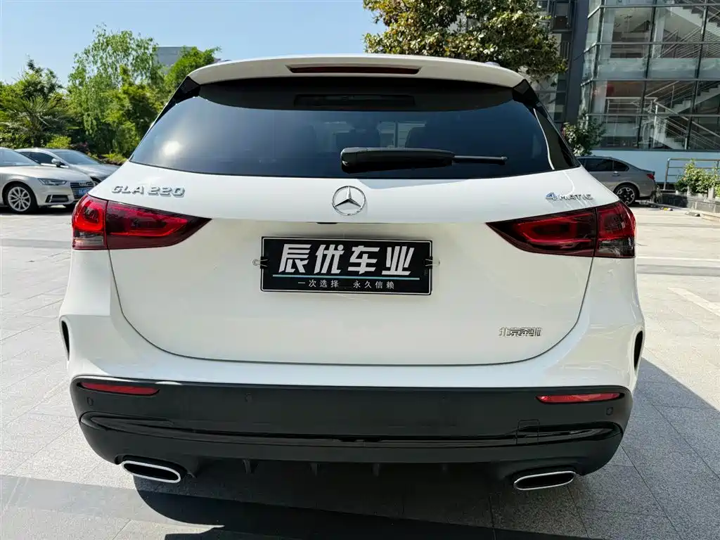 Mercedes-Benz GLA 2022 GLA 220 4MATIC фото 6