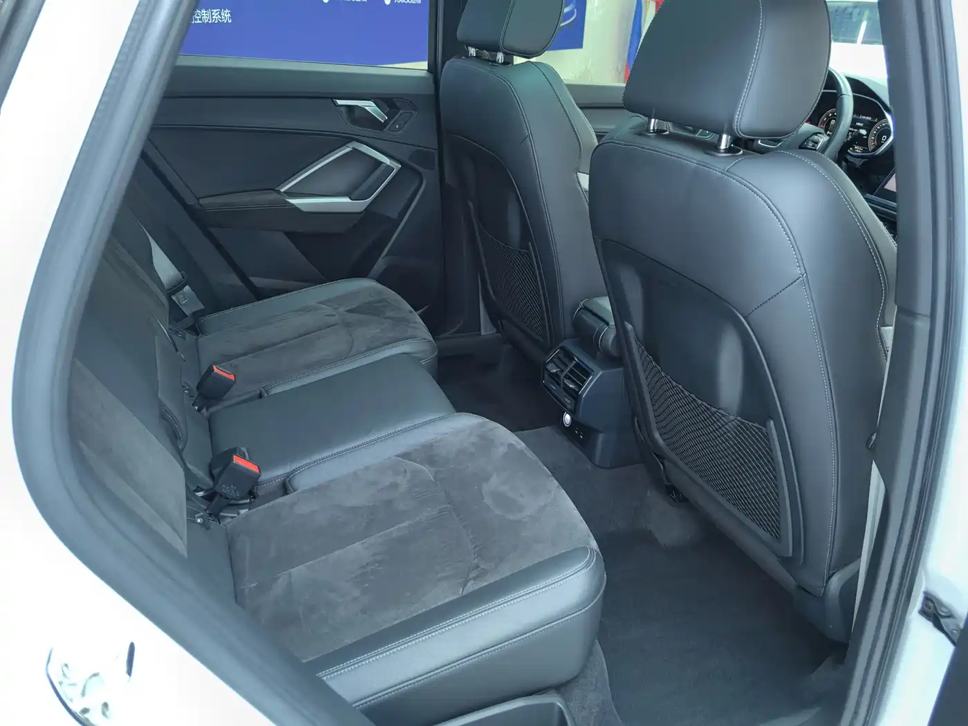 Audi Q3 2022 35 TFSI Fashion Dynamic фото 10