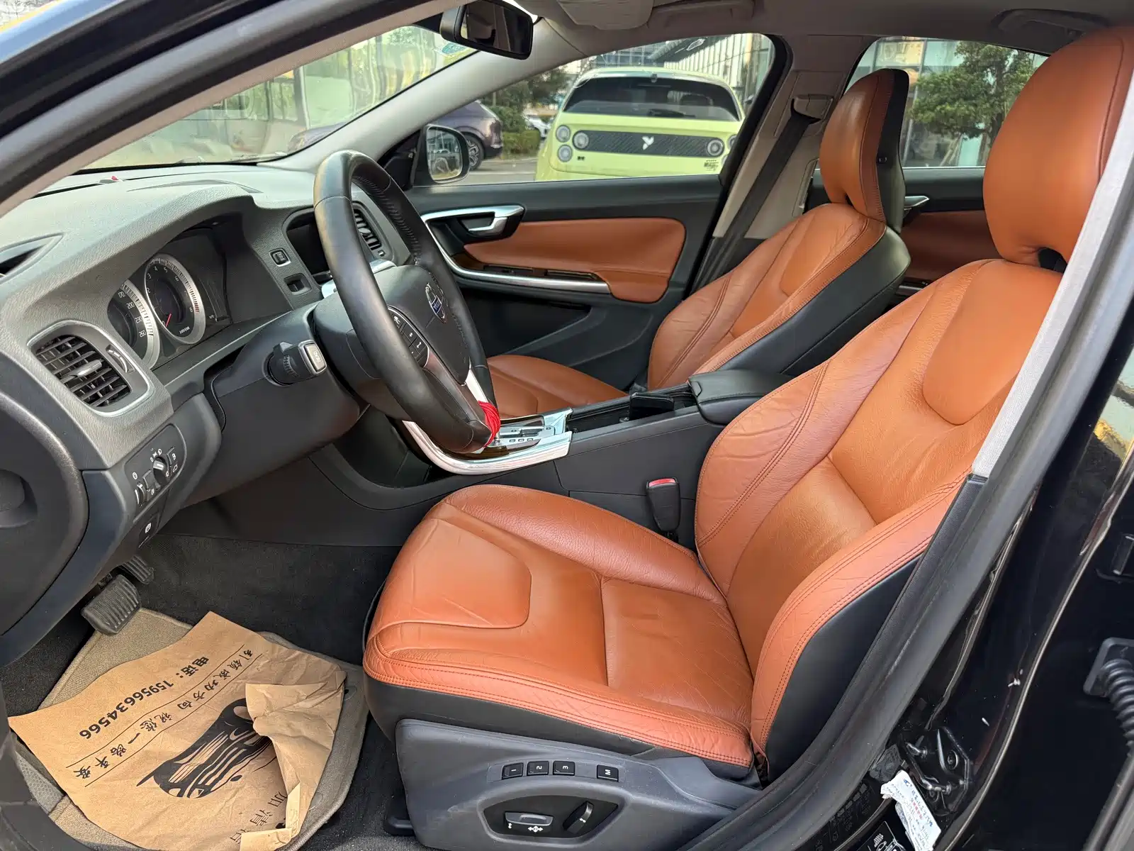 Photo 5 - Volvo S60 (Import)