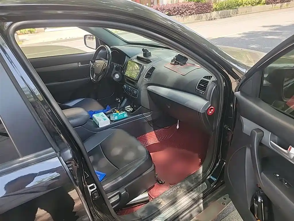 Kia Sorento 2013 2.2T 7-seat Diesel Comfort Edition фото 20