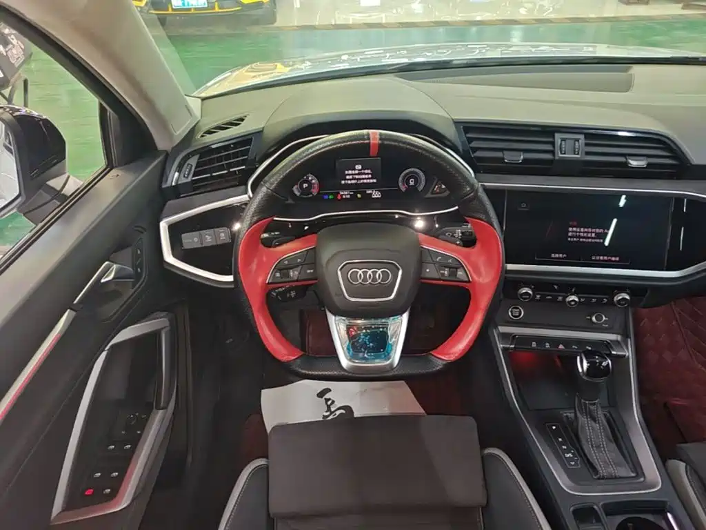 Фото 11 - Audi Q3