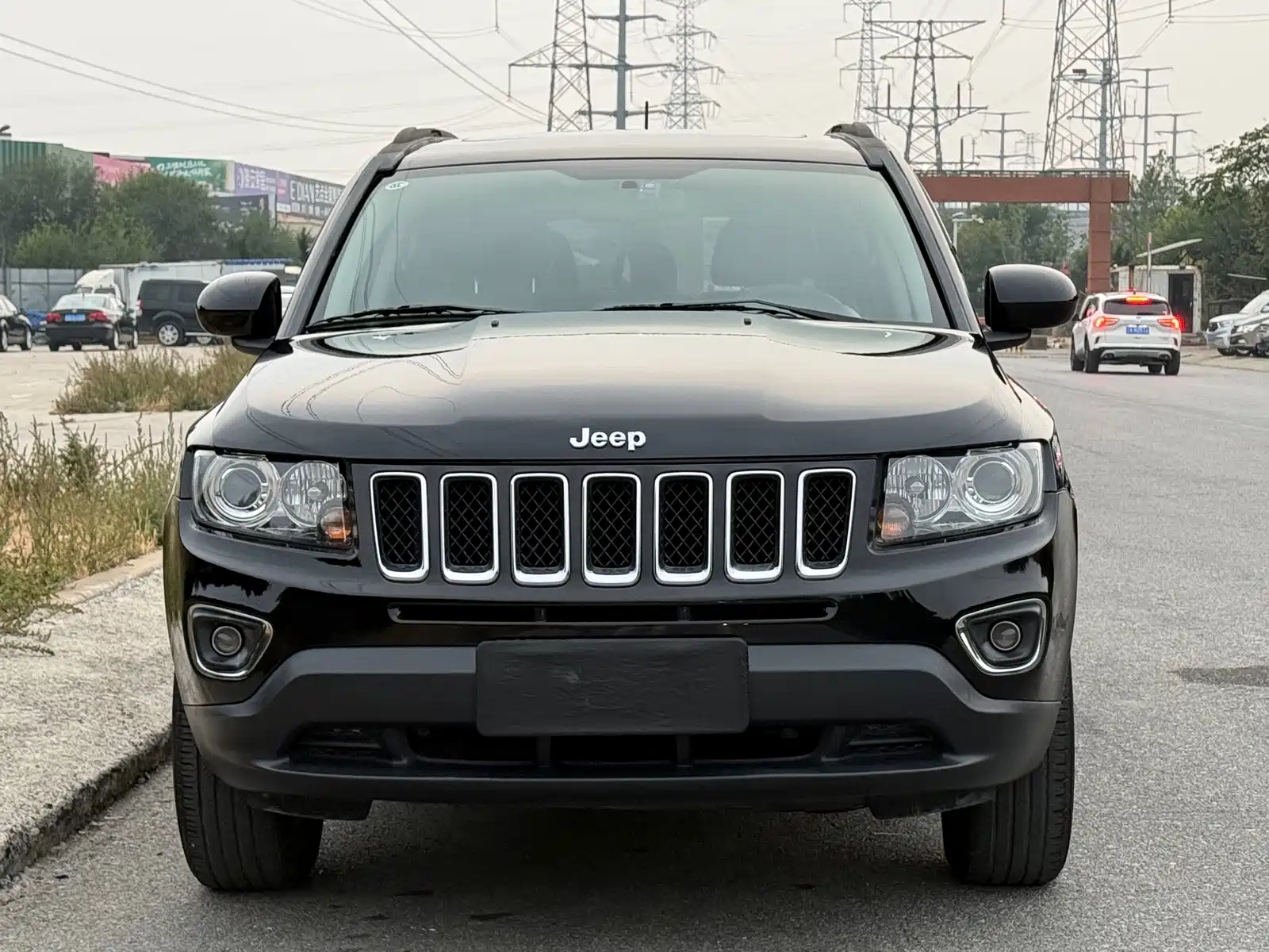 Photo 2 - Jeep Compass (Import)