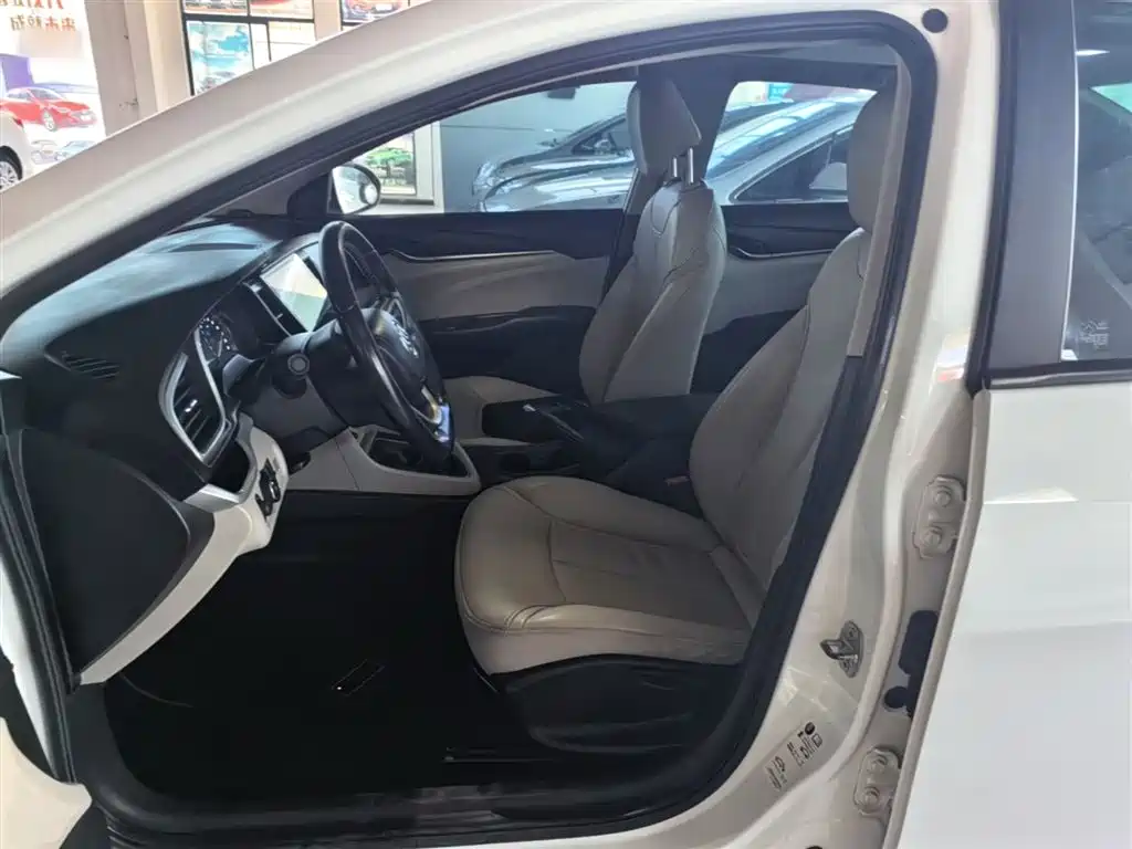 Фото 15 - Buick Excelle
