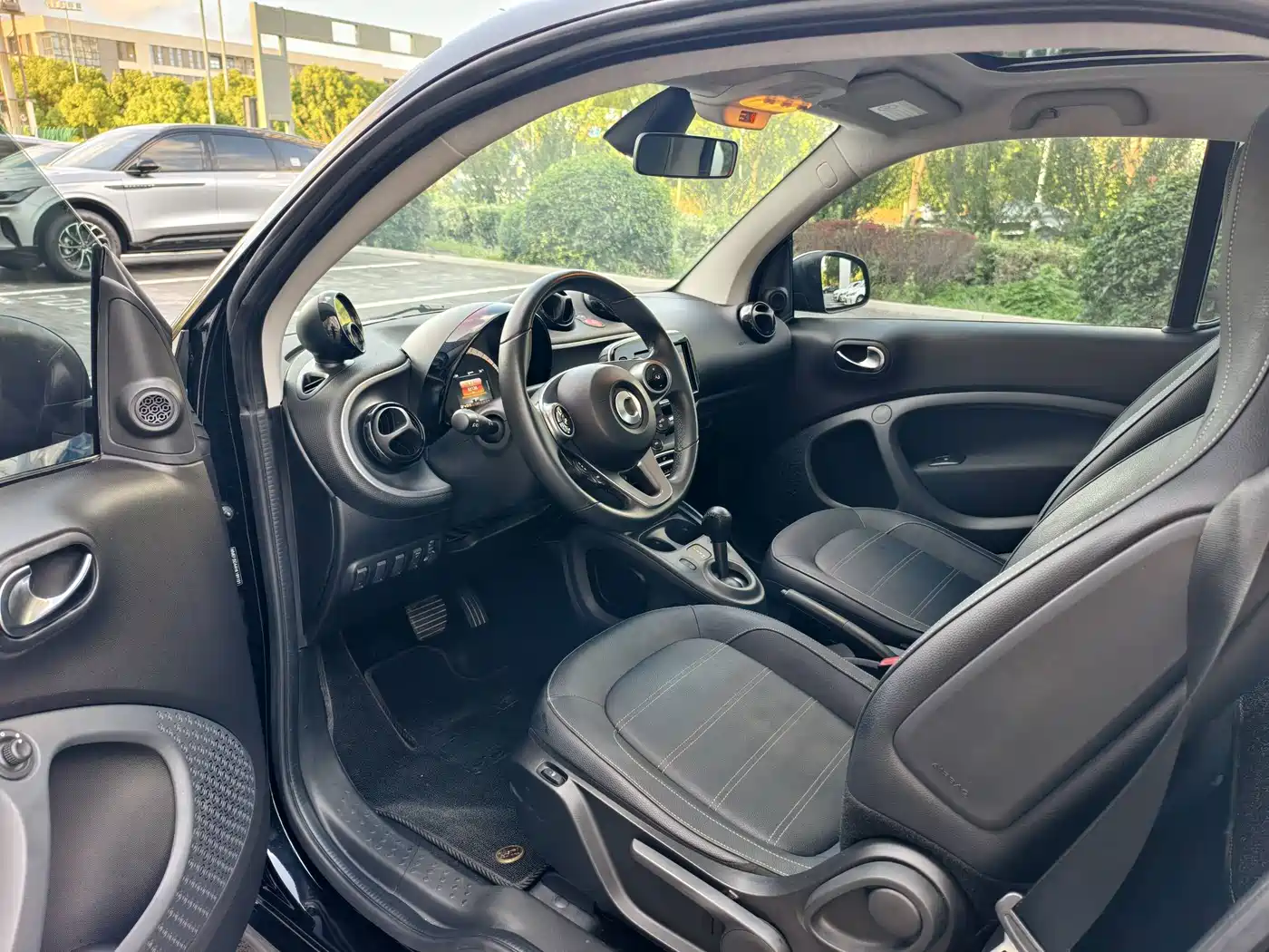Photo 14 - smart fortwo