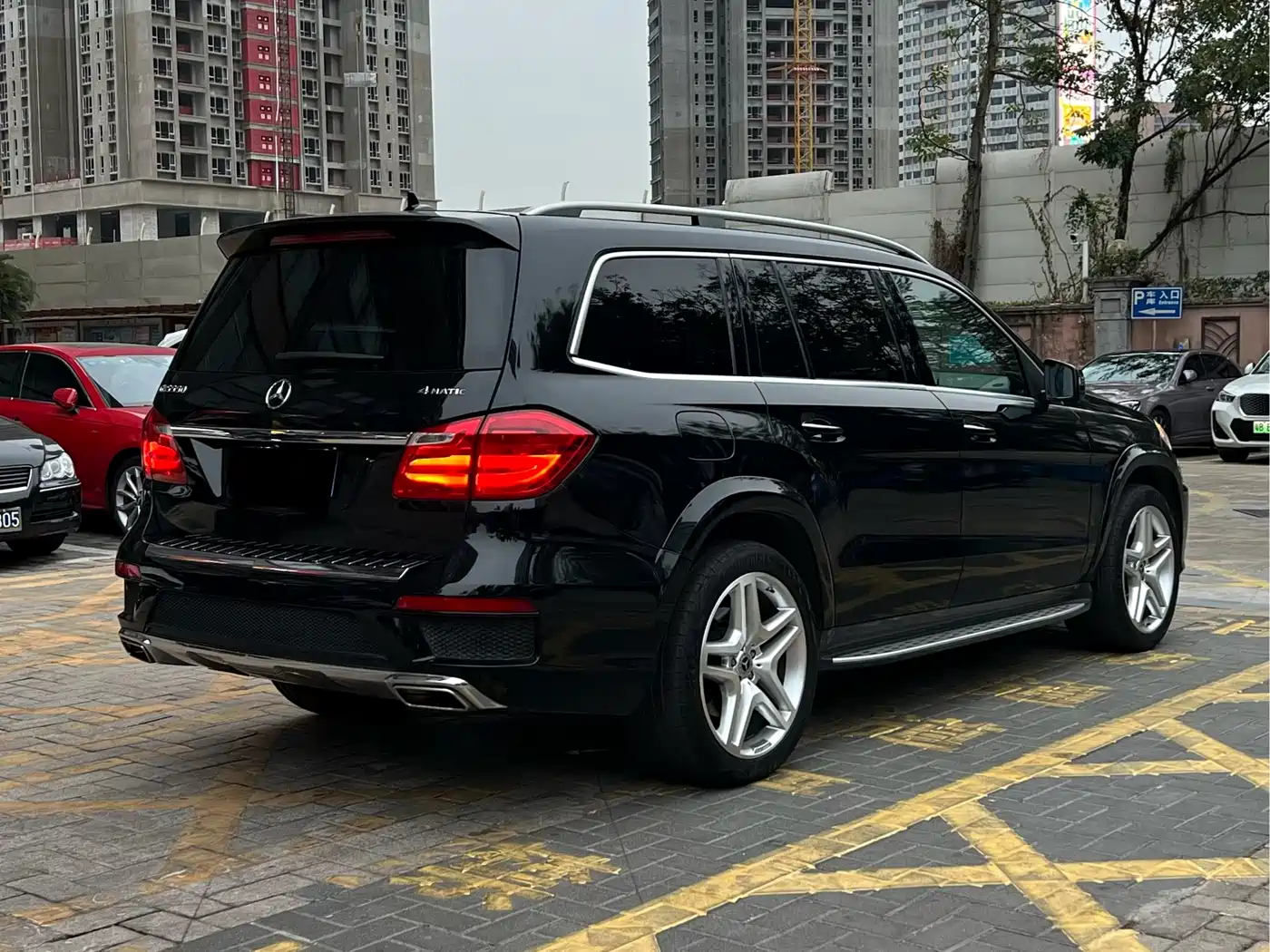 Mercedes-Benz GL-Class фото 11