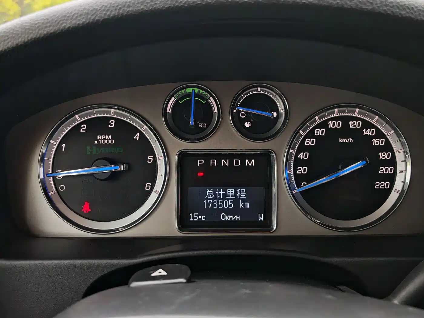Cadillac Escalade 2010 6.0 Hybrid фото 23