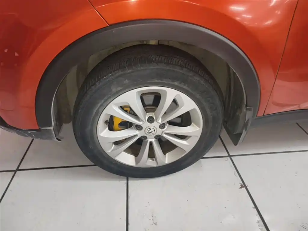 Фото 23 - MG Roewe RX5