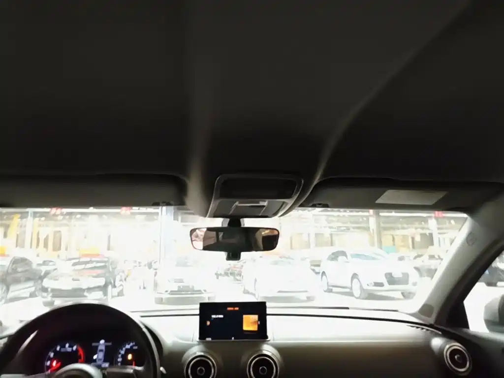 Audi A3 2017 Limousine 35 TFSI Progressive фото 18