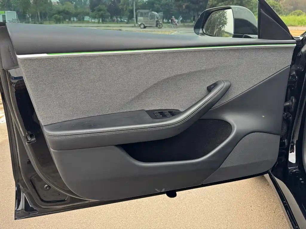 Photo 12 - Tesla Model 3