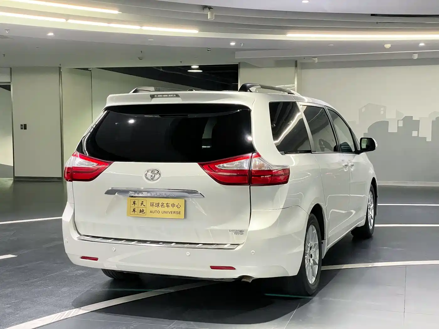 Toyota Sienna 2015 3.5L 4WD L фото 4