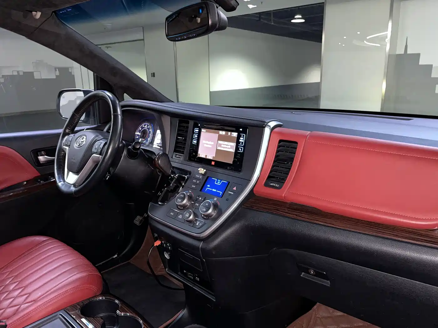 Toyota Sienna 2015 3.5L 4WD L фото 14