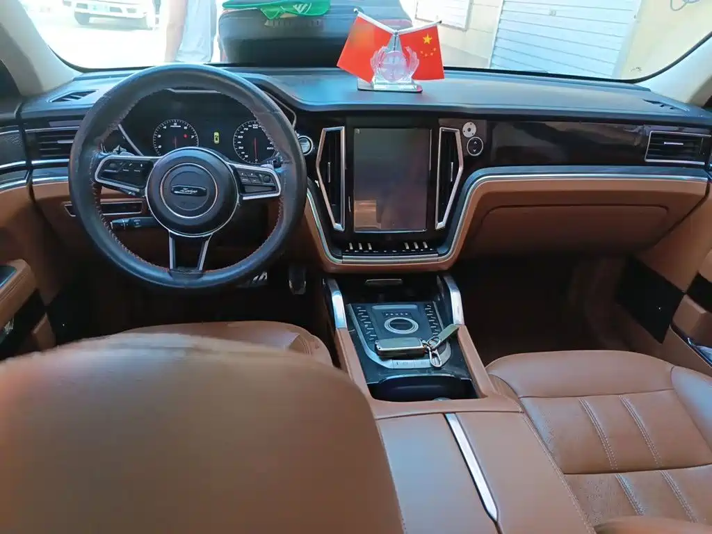 2018 Zotye T700