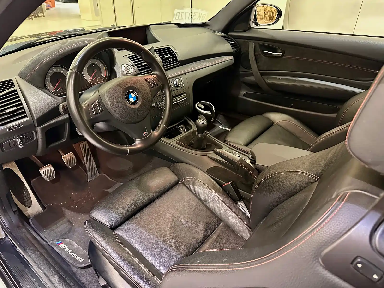 Фото 15 - BMW 1 Series M