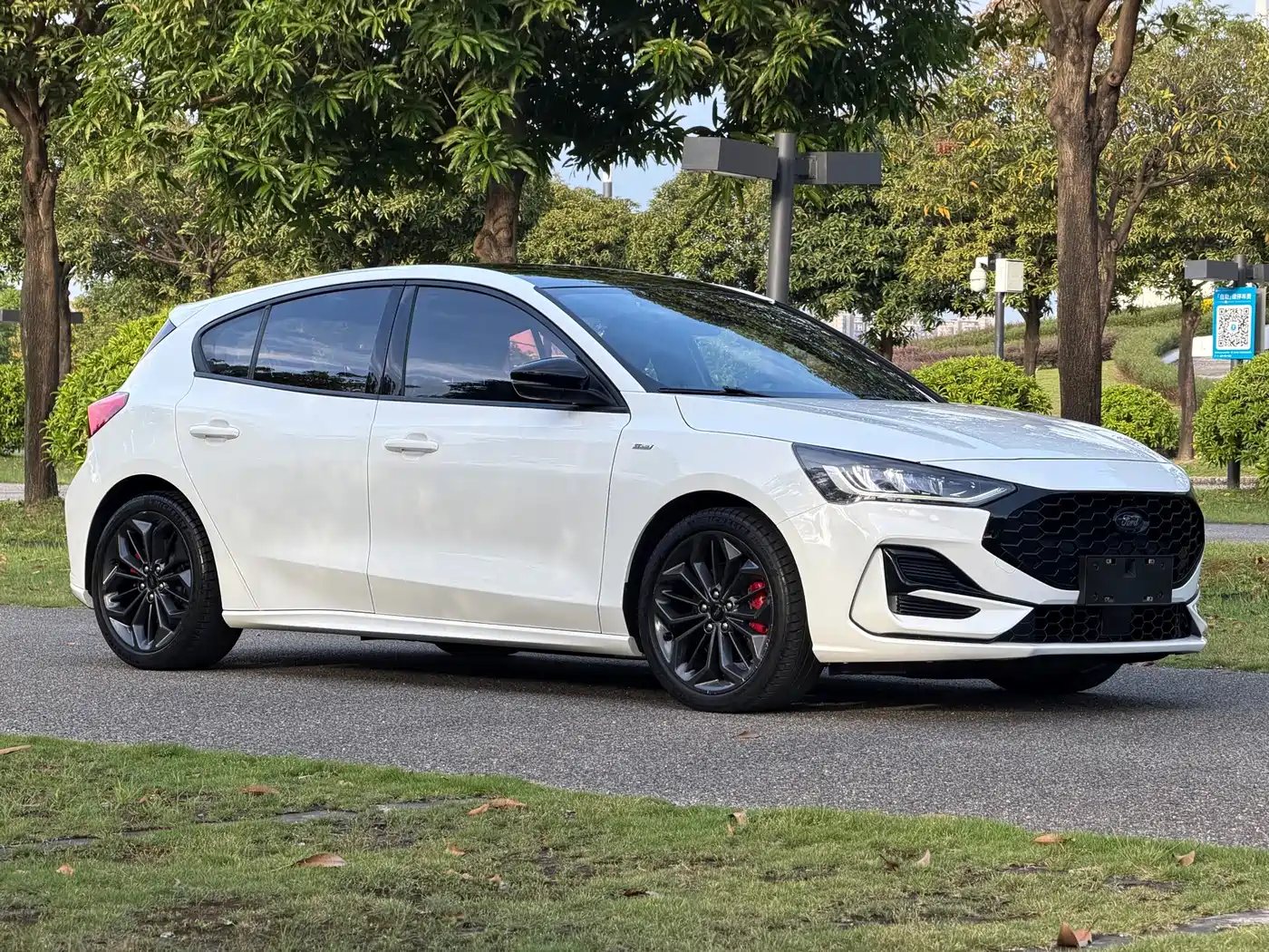 Фото 3 - Ford Focus