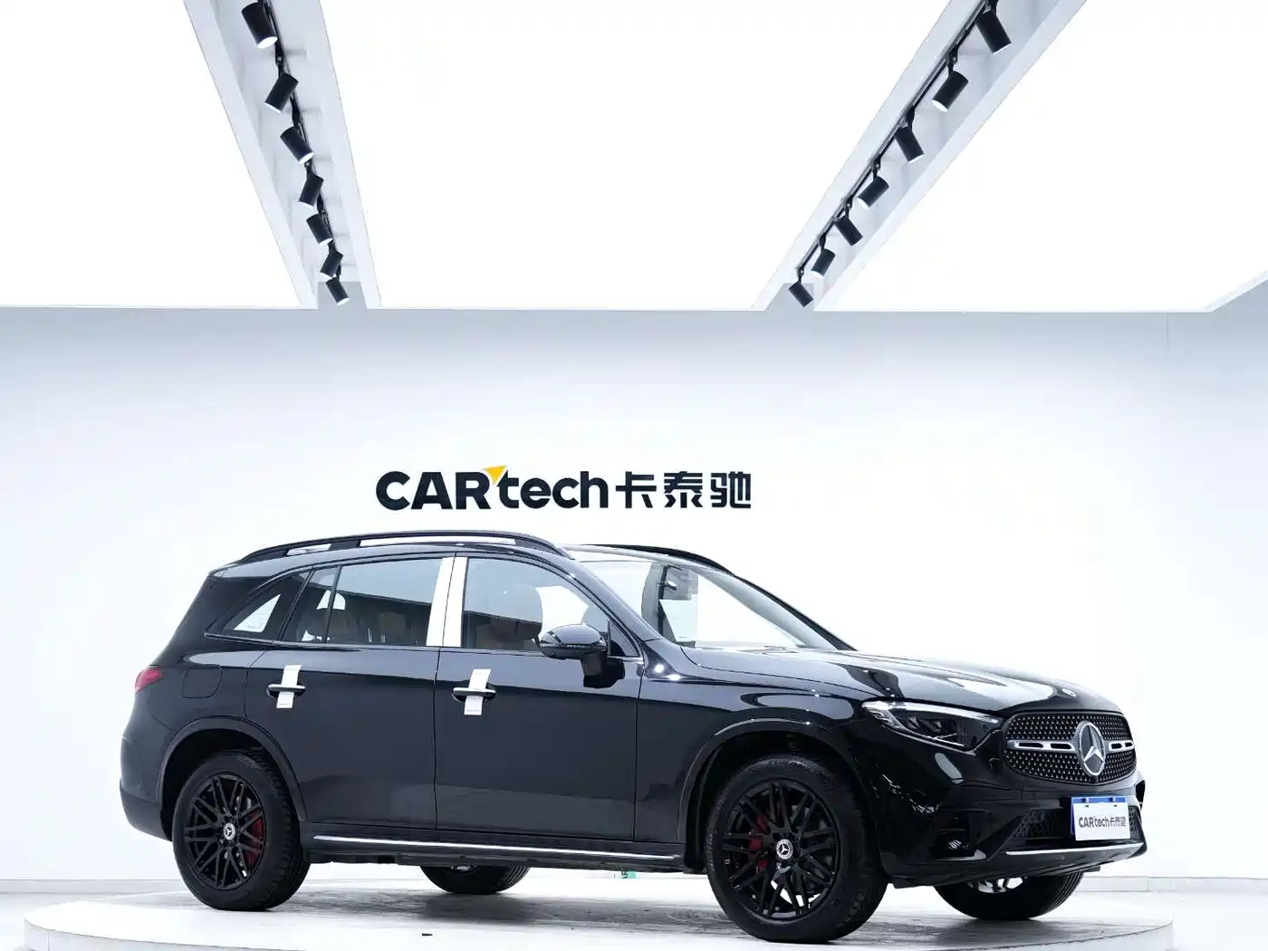 Mercedes-Benz GLC 2025 Model Year GLC 260 L 4MATIC Luxury фото 7