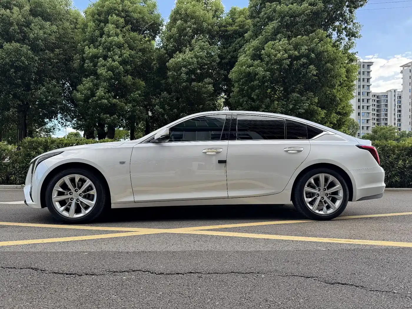 Cadillac CT5 2024 28T Luxury Model Pro фото 12