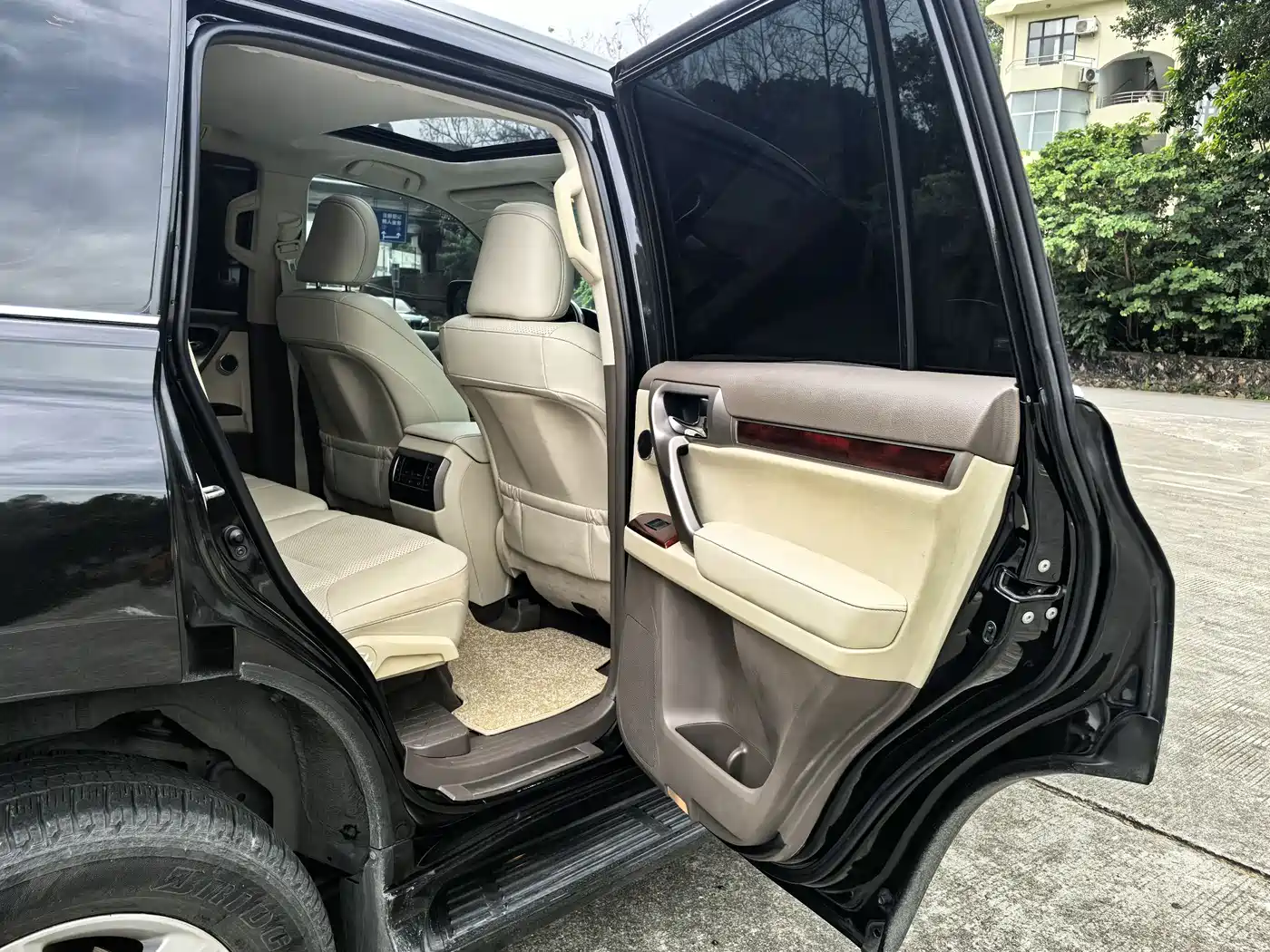 Lexus GX 2012 400 фото 16