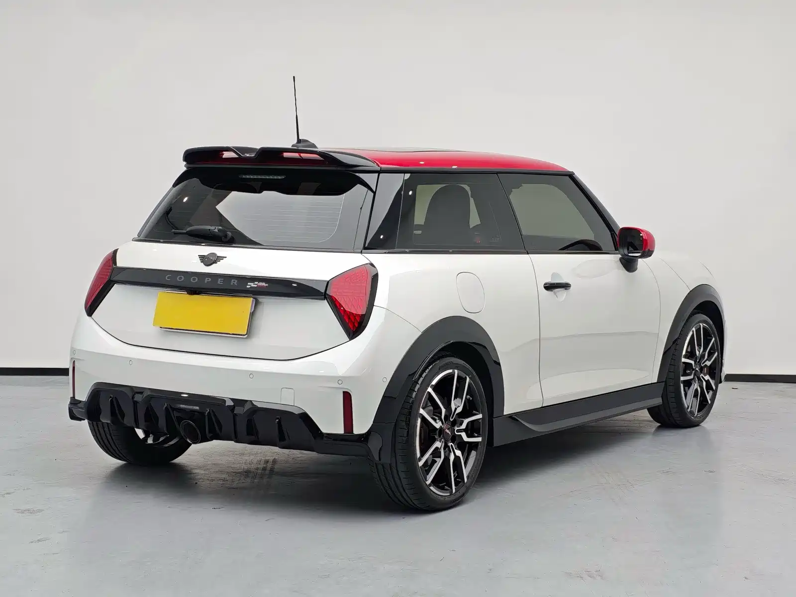 Фото 4 - MINI JCW