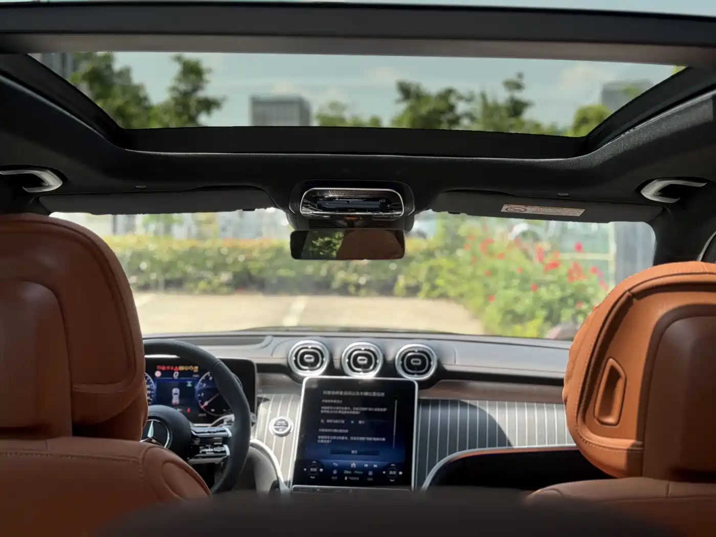 Mercedes-Benz GLC 2026 GLC 300 L 4MATIC Luxury 5-Seater фото 9