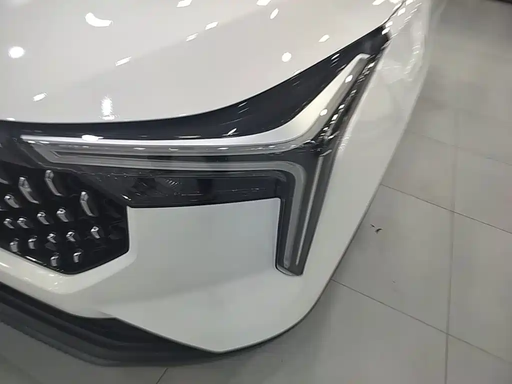 Photo 24 - Besturn Bestune T55