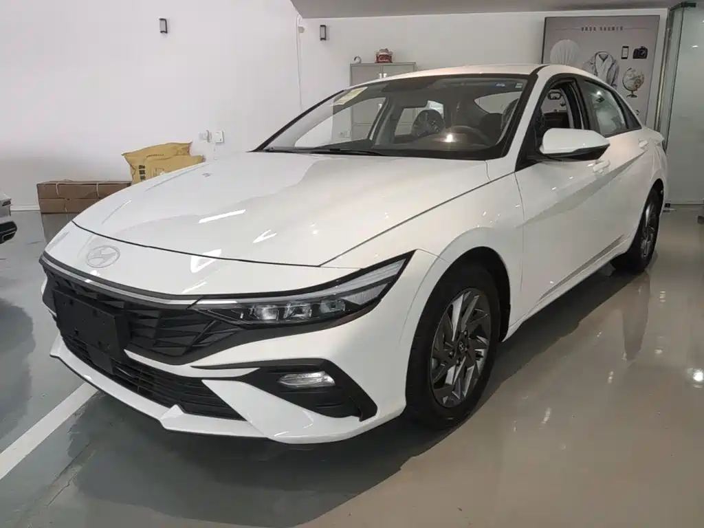 Hyundai Elantra 2026 2023 1.5L CVT GLS Premium