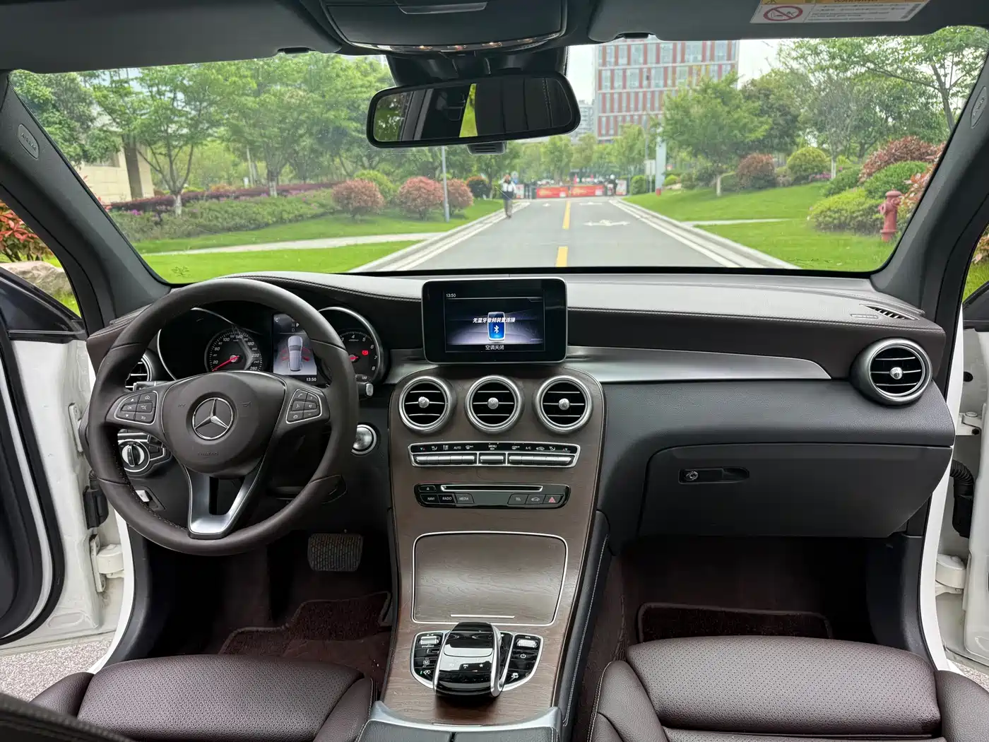 Mercedes-Benz GLC 2018 GLC 300 4MATIC Dynamic фото 14