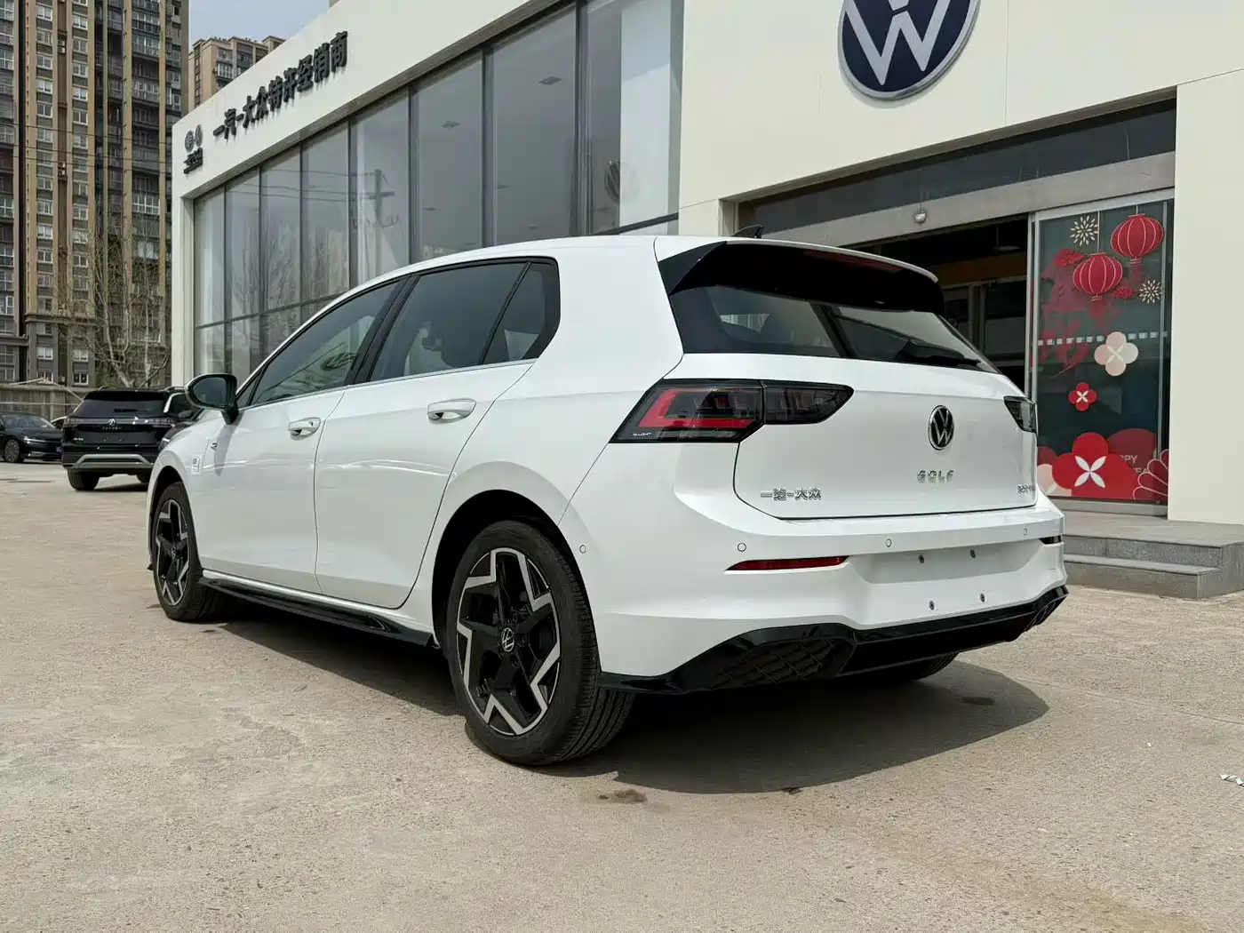 Volkswagen Golf 2025 2025 Facelift 300TSI R-Line
