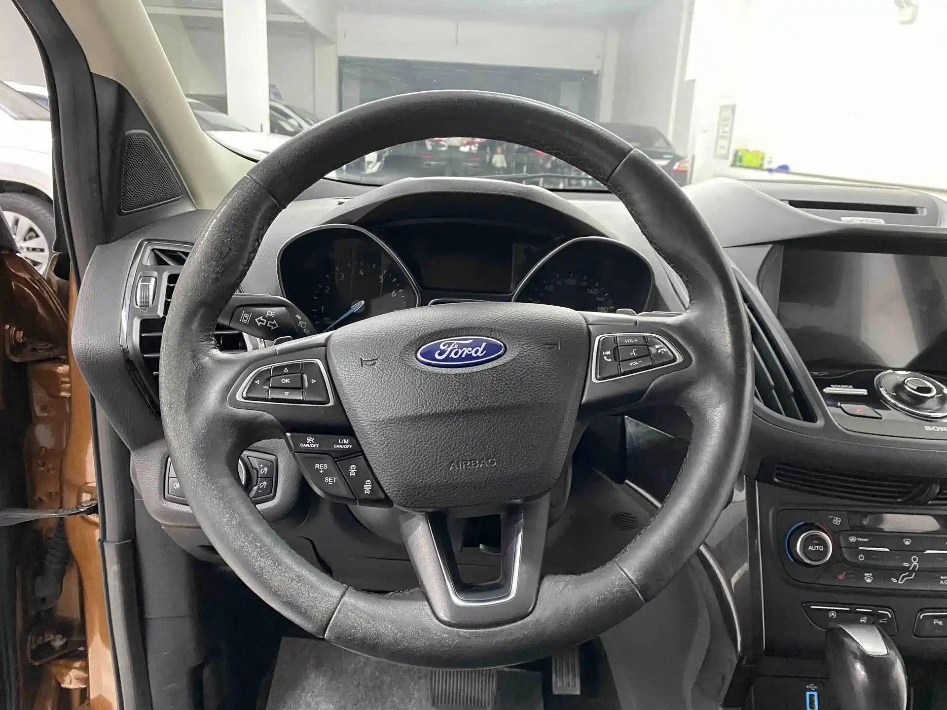 صورة 11 - Ford Kuga