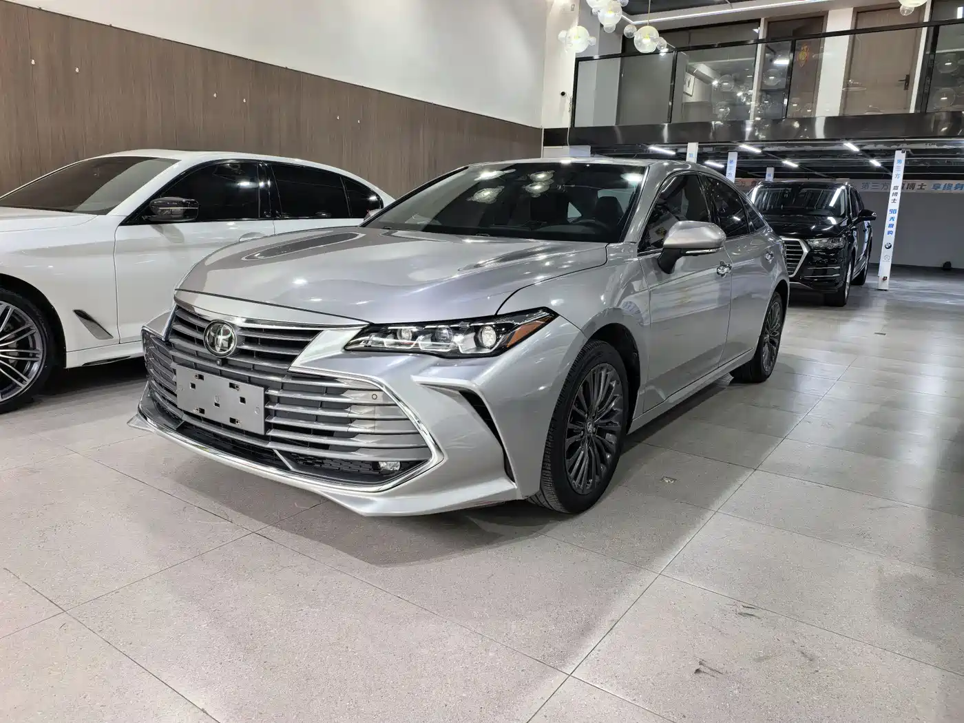 Toyota Avalon 2019 2.0L XLE Premium Edition (China VI)