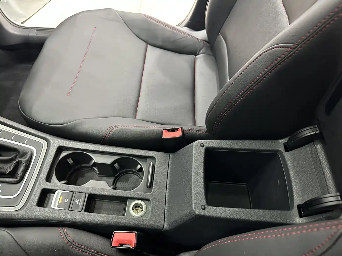 Volkswagen Golf 2016 230TSI Automatic Comfort фото 14