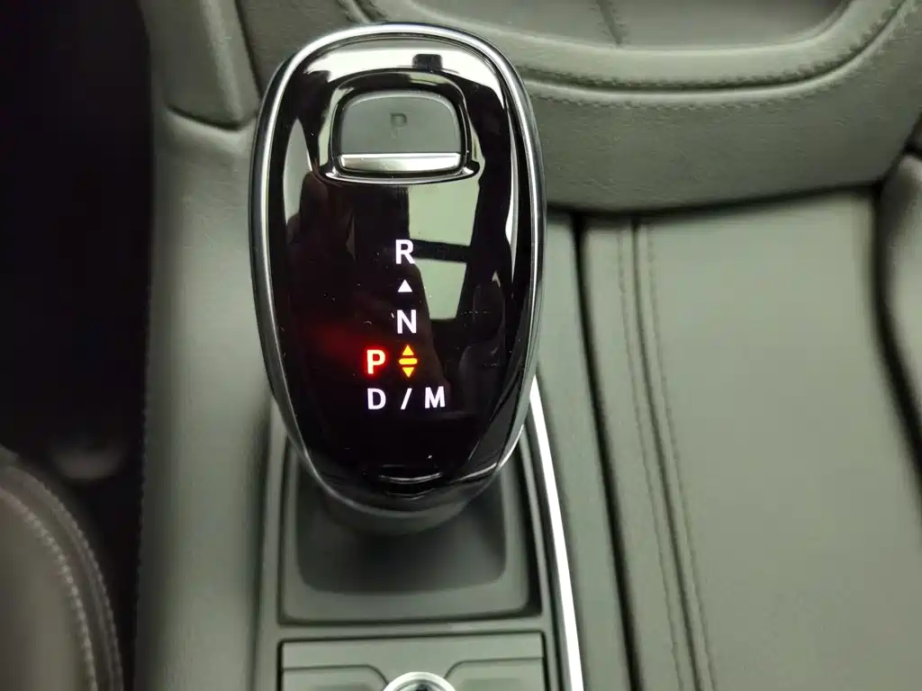 Cadillac XT6 2024 2025 2.0T 6-Seater AWD Executive Black Label Edition