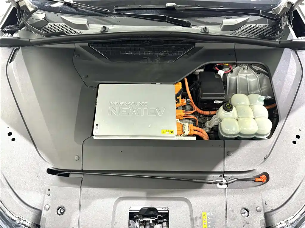 Фото 33 - NIO ES6