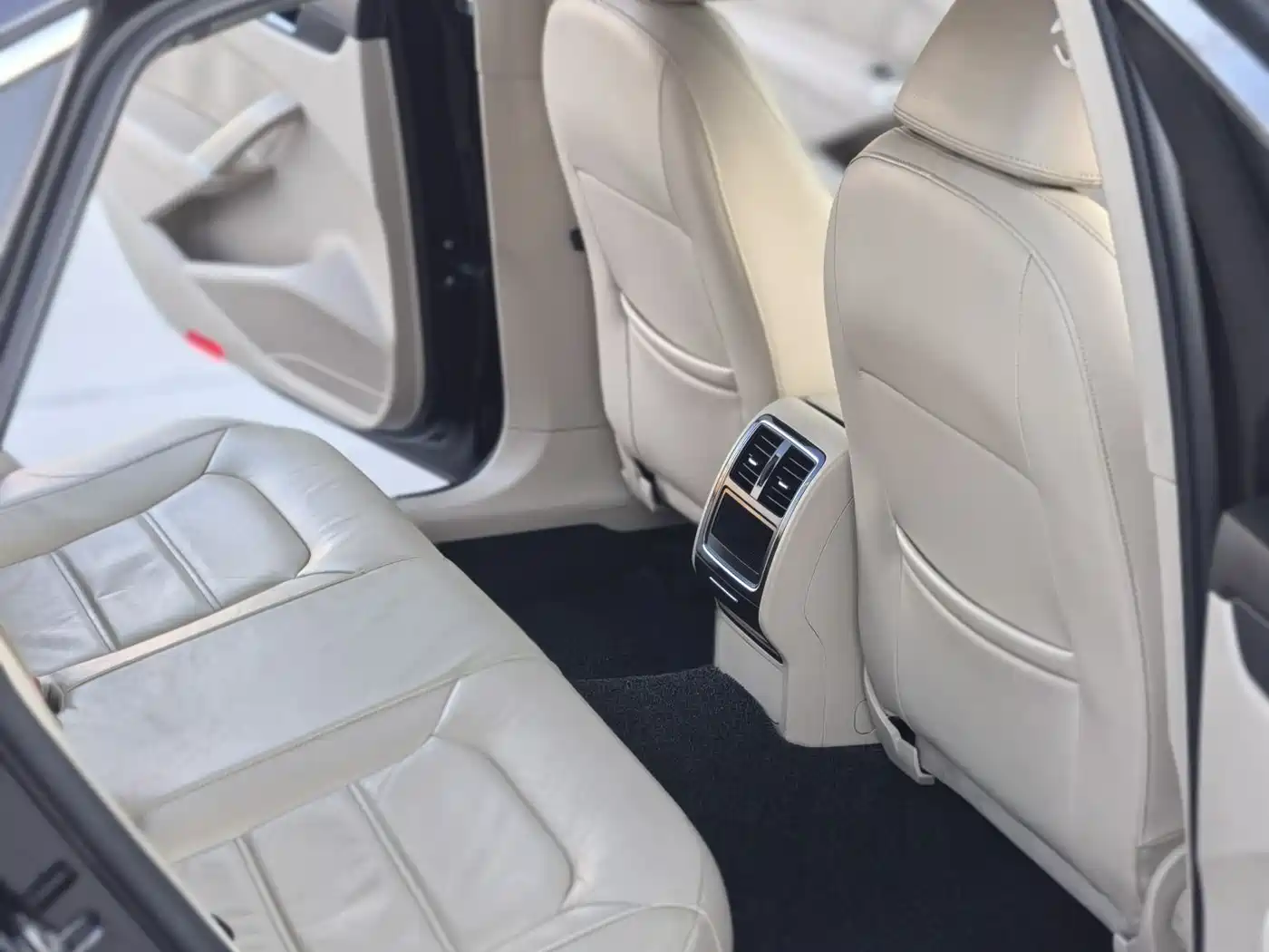 Volkswagen Passat 2013 1.8TSI DSG Zunrong фото 13