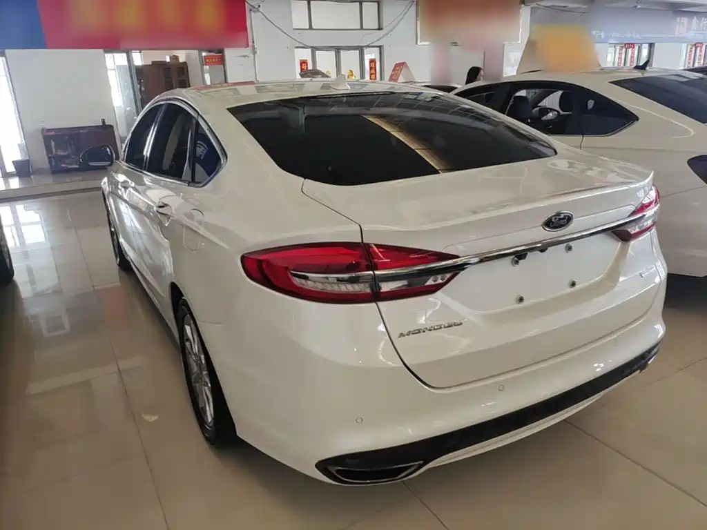 Фото 5 - Ford Mondeo