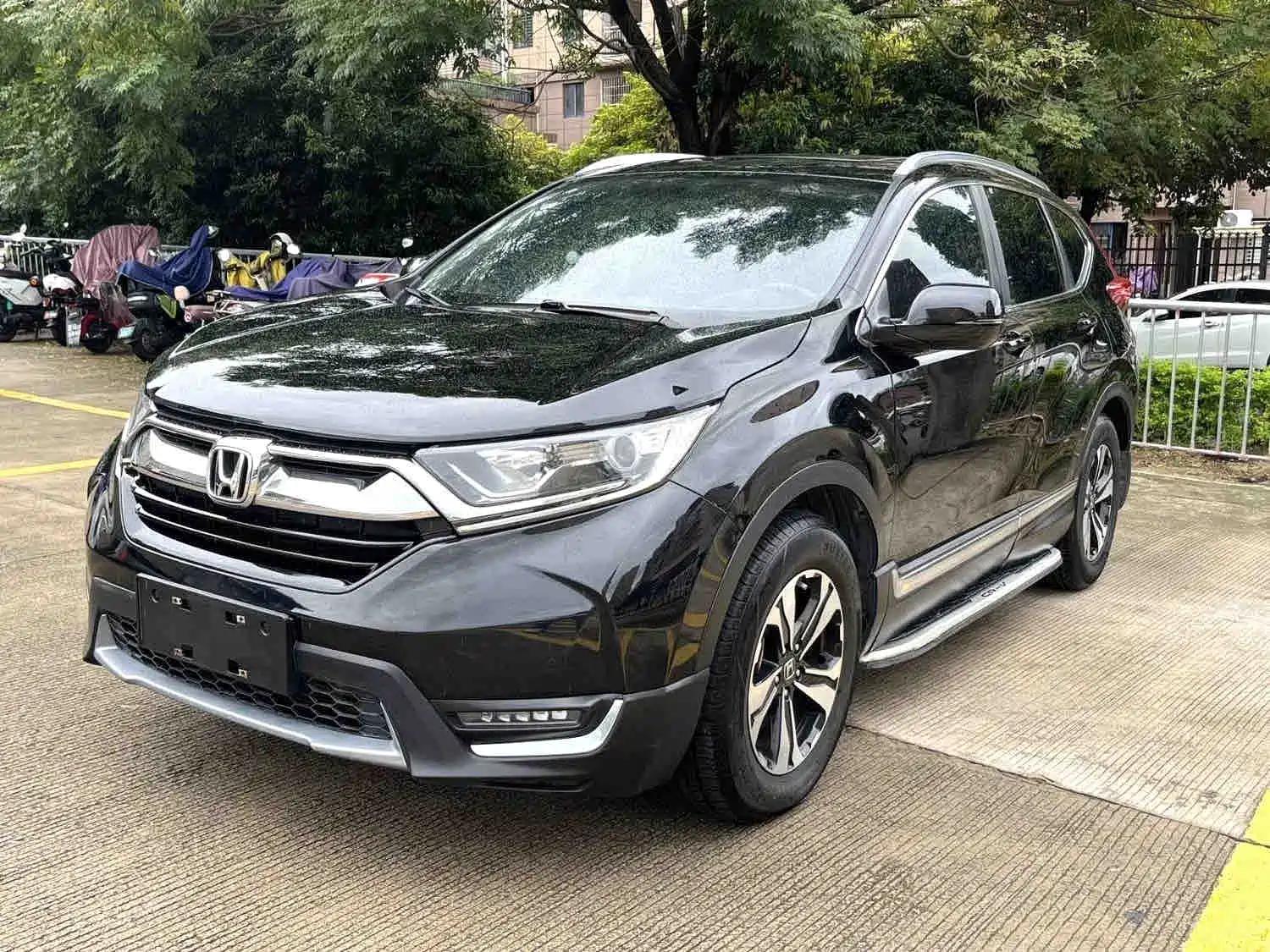 Фото 1 - Honda CR-V