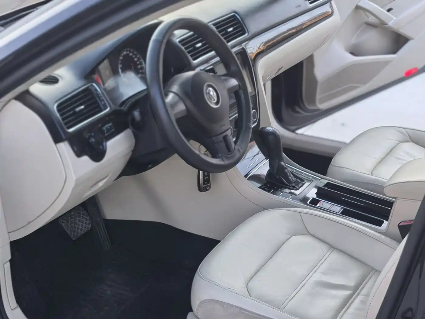 Volkswagen Passat 2013 1.8TSI DSG Zunrong фото 11